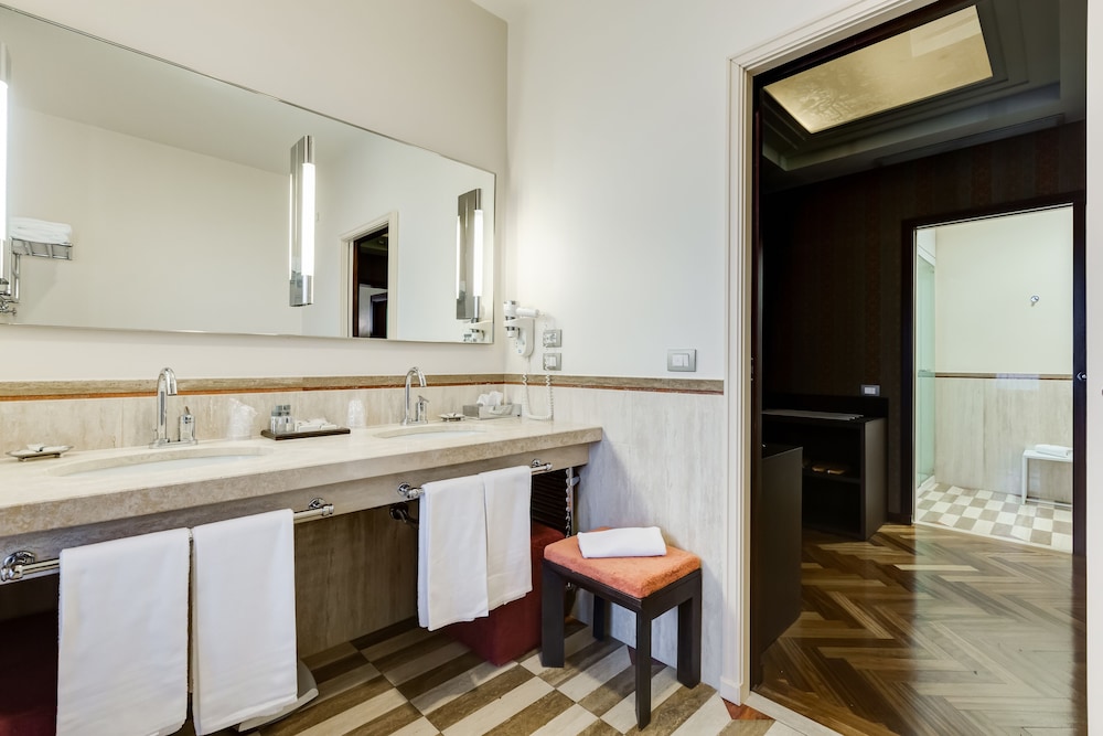 Presidential, Master, Spa, Suite, Queen Bed, Sea View, Sauna