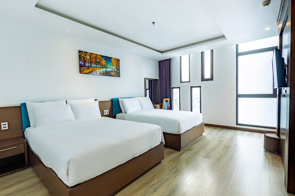 Golden Sun Hotel 40/60