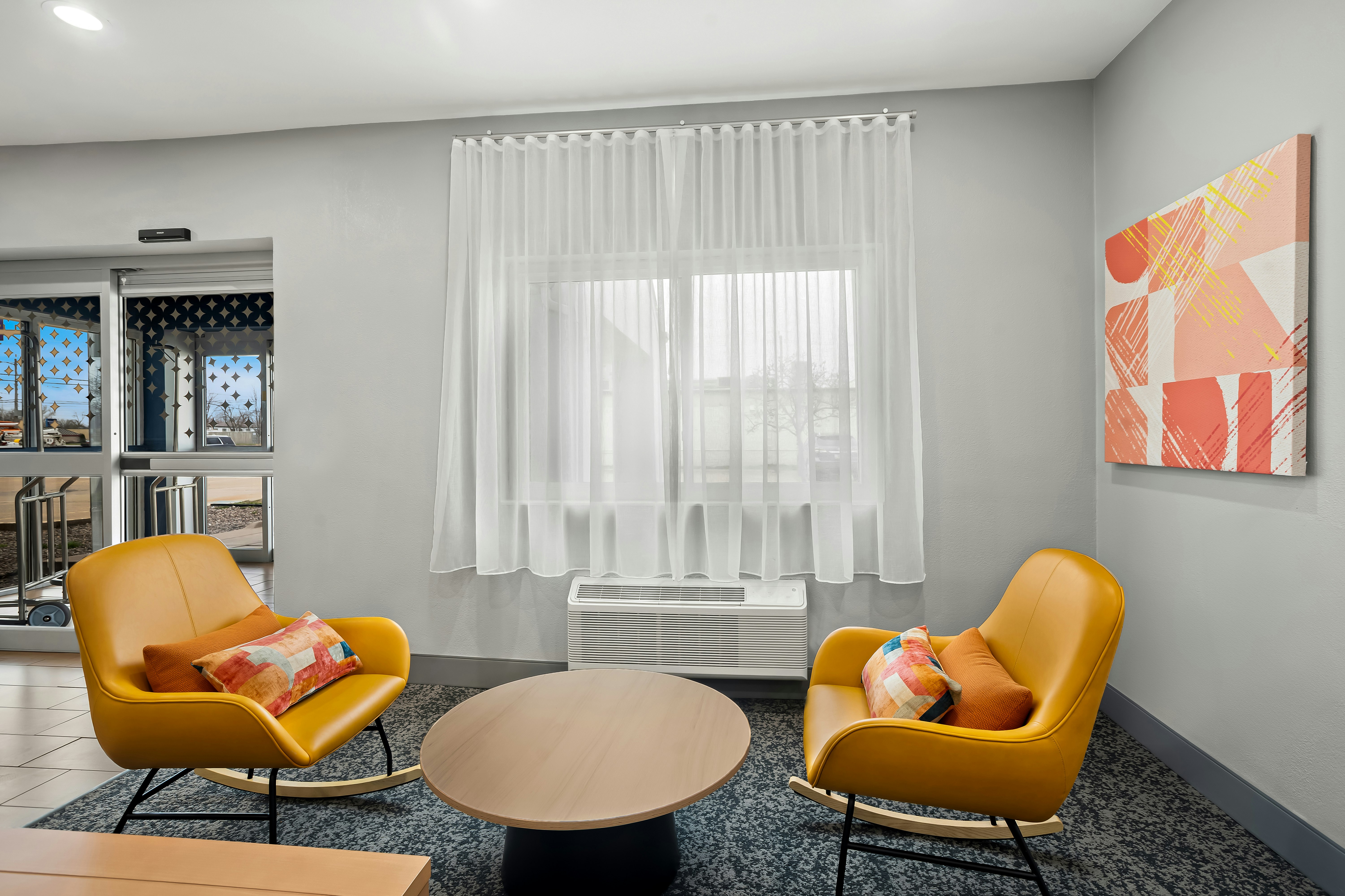 Spark by Hilton Moline Quad Cities 17/23