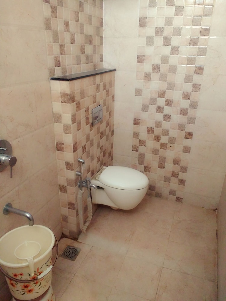 Hotel Shreeram 35/37