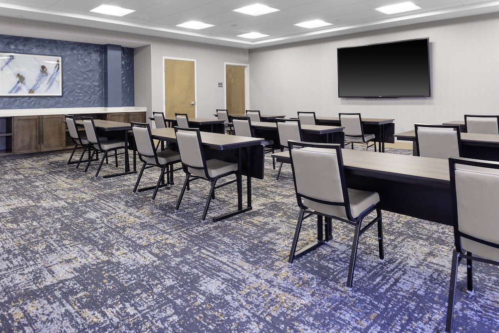 Hyatt Place Charlotte/University 17/24