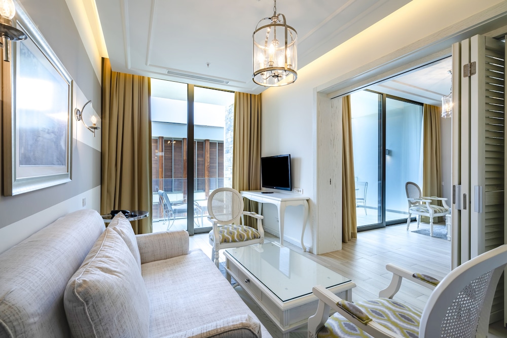 Mivara Luxury Resort & Spa 30/50