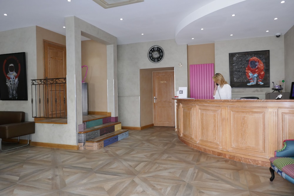 Grand Hôtel Dauphiné 4/75