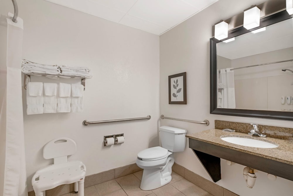Country Inn Suites By Radisson West Bend Wi 54/58