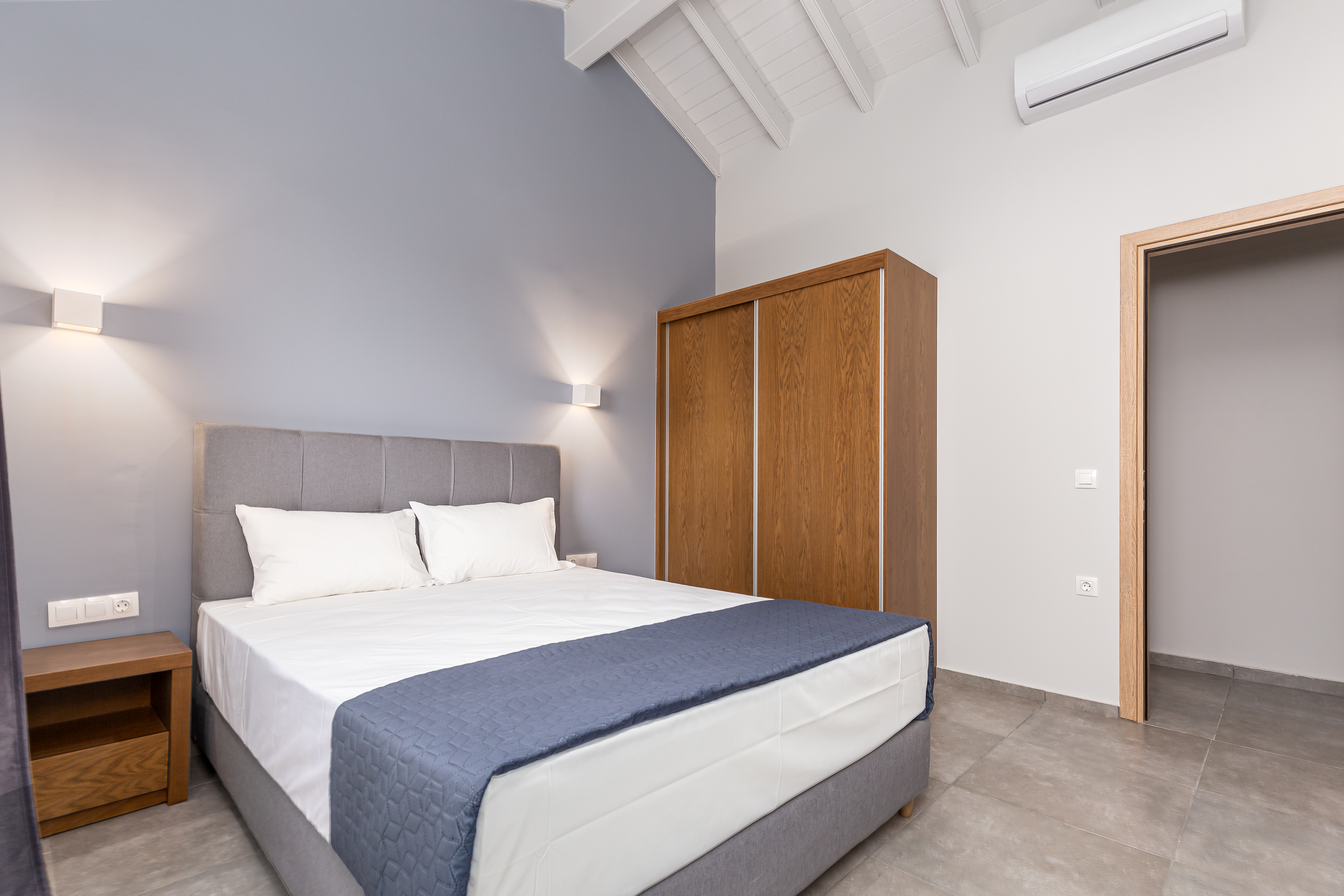 suite, sea view