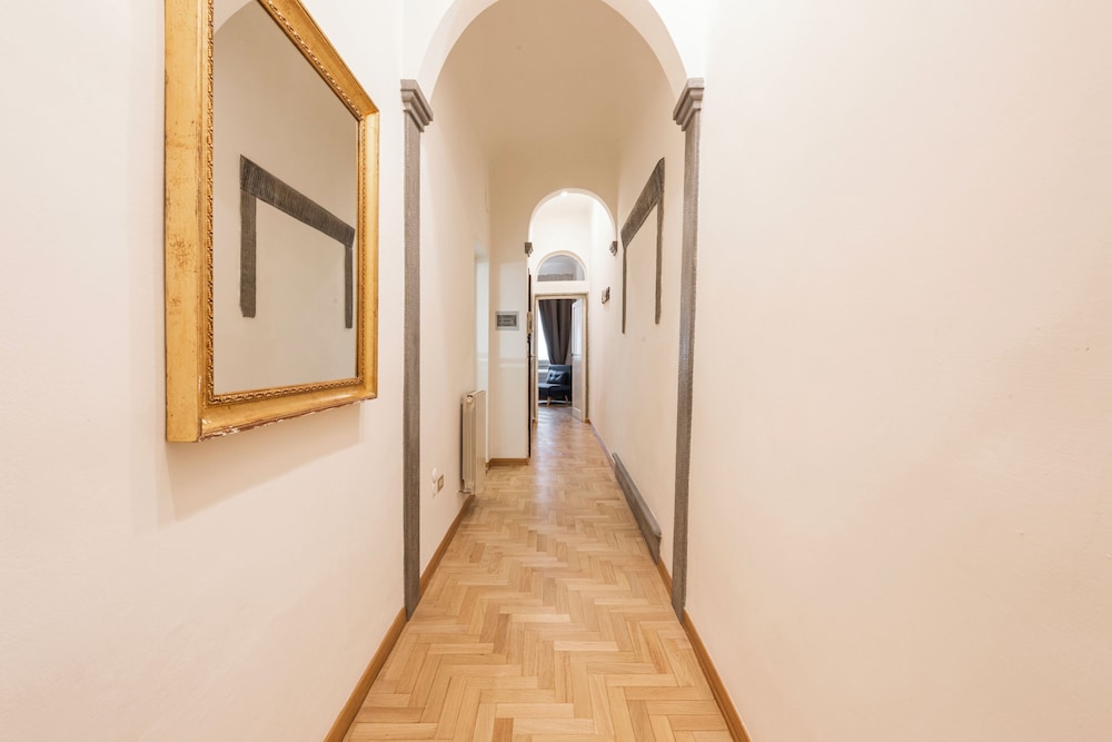 The Painter's House In Santa Croce 16/40