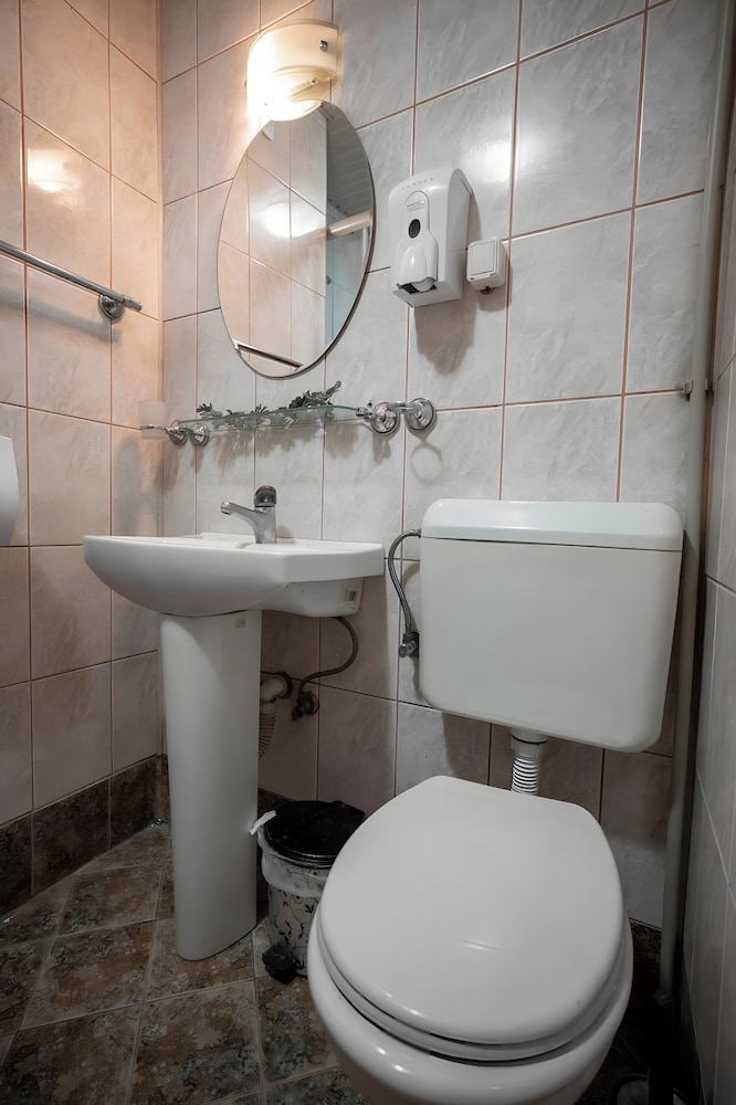 Apart Kalonis Hotel 46/49