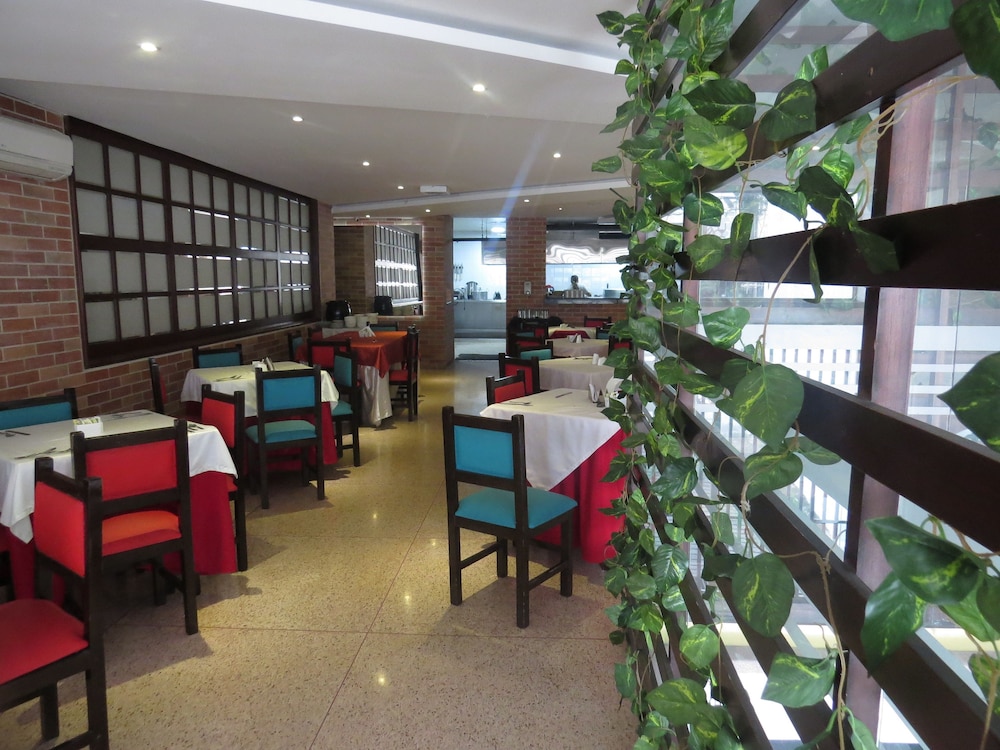 Hotel Leon Dorado 21/27