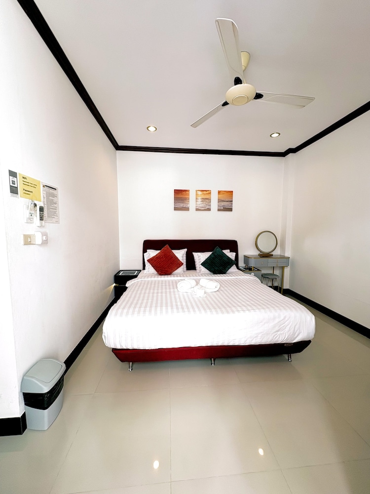 Deluxe, Double Bed, No Balcony