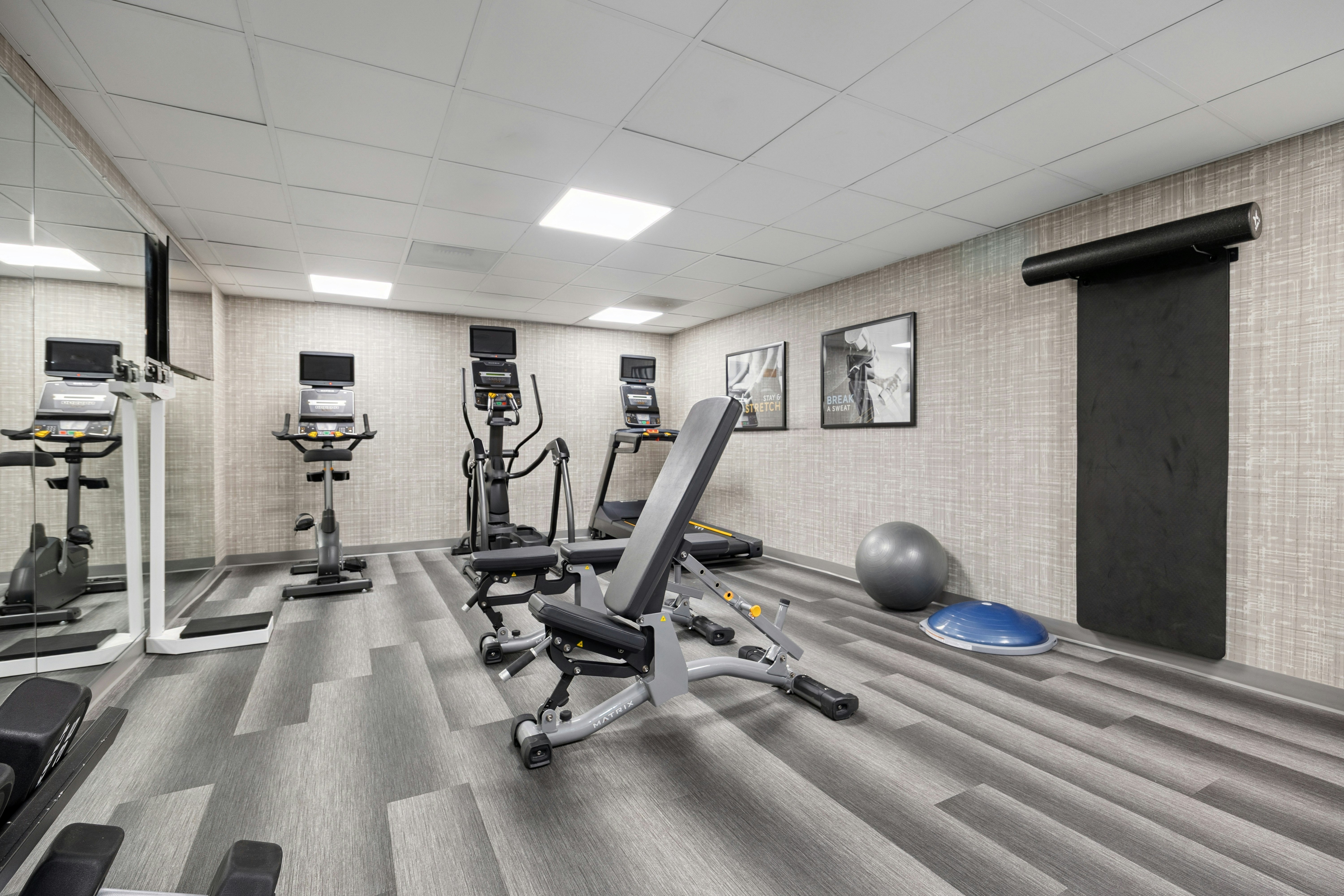 Staybridge Suites Sacramento - Woodland, an IHG Hotel 23/50