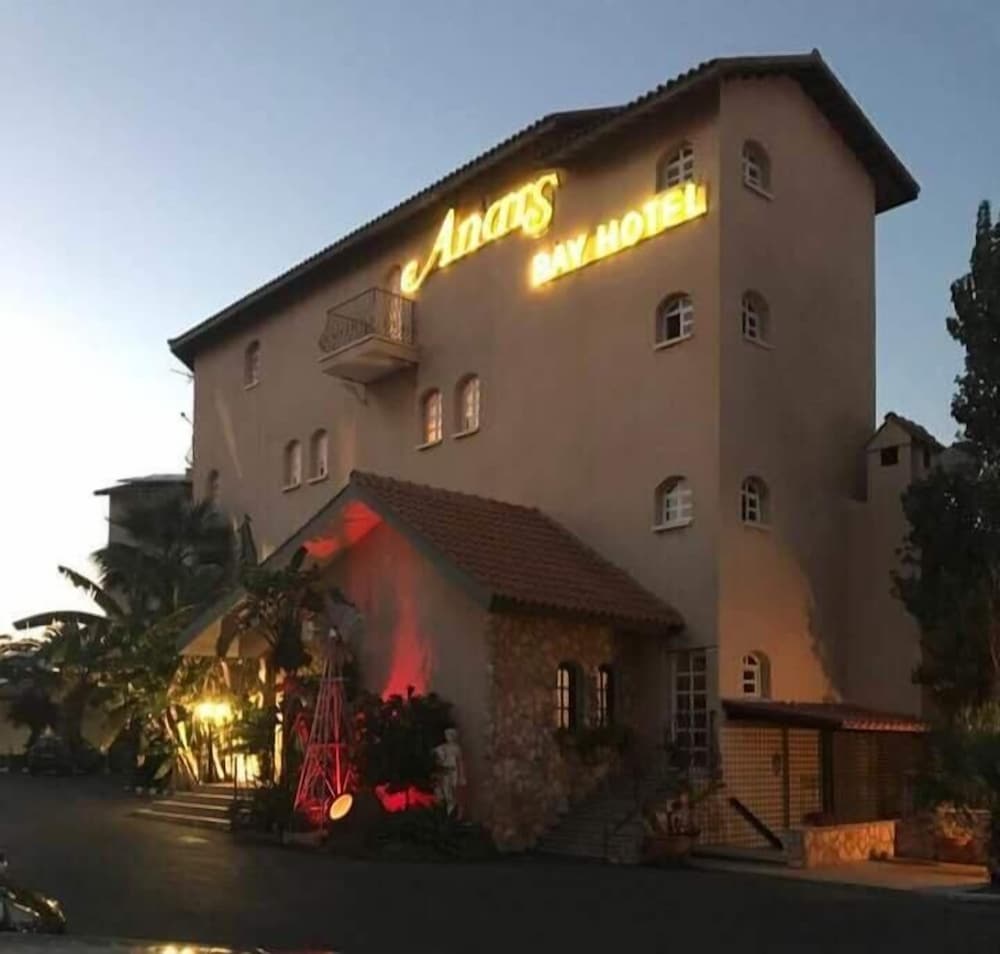 Anais Bay Hotel in PARALIMNI