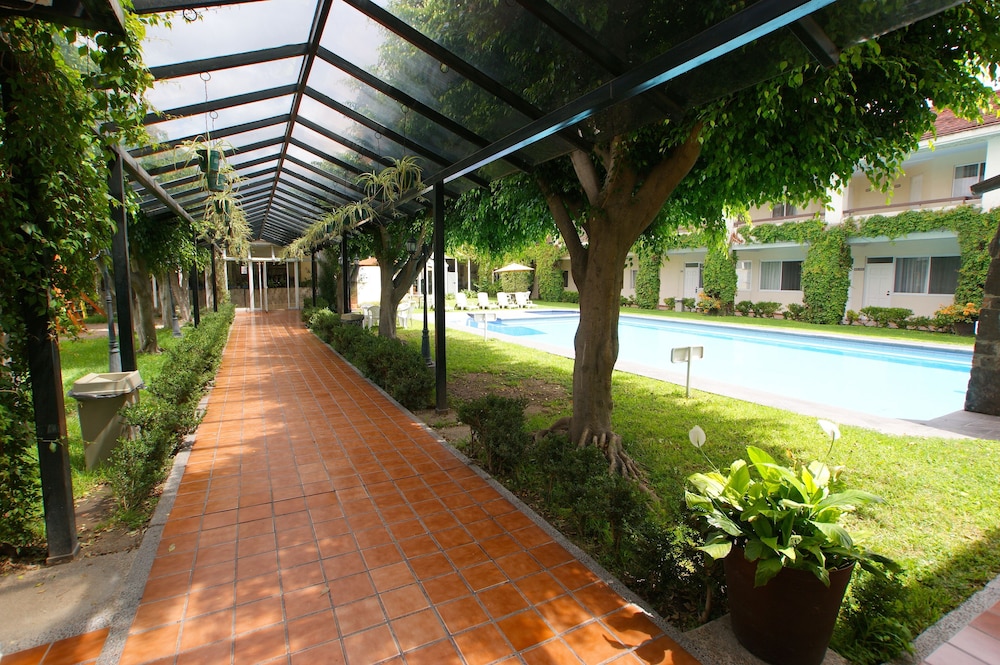 Hotel Real de Minas San Luis Potosi 42/46