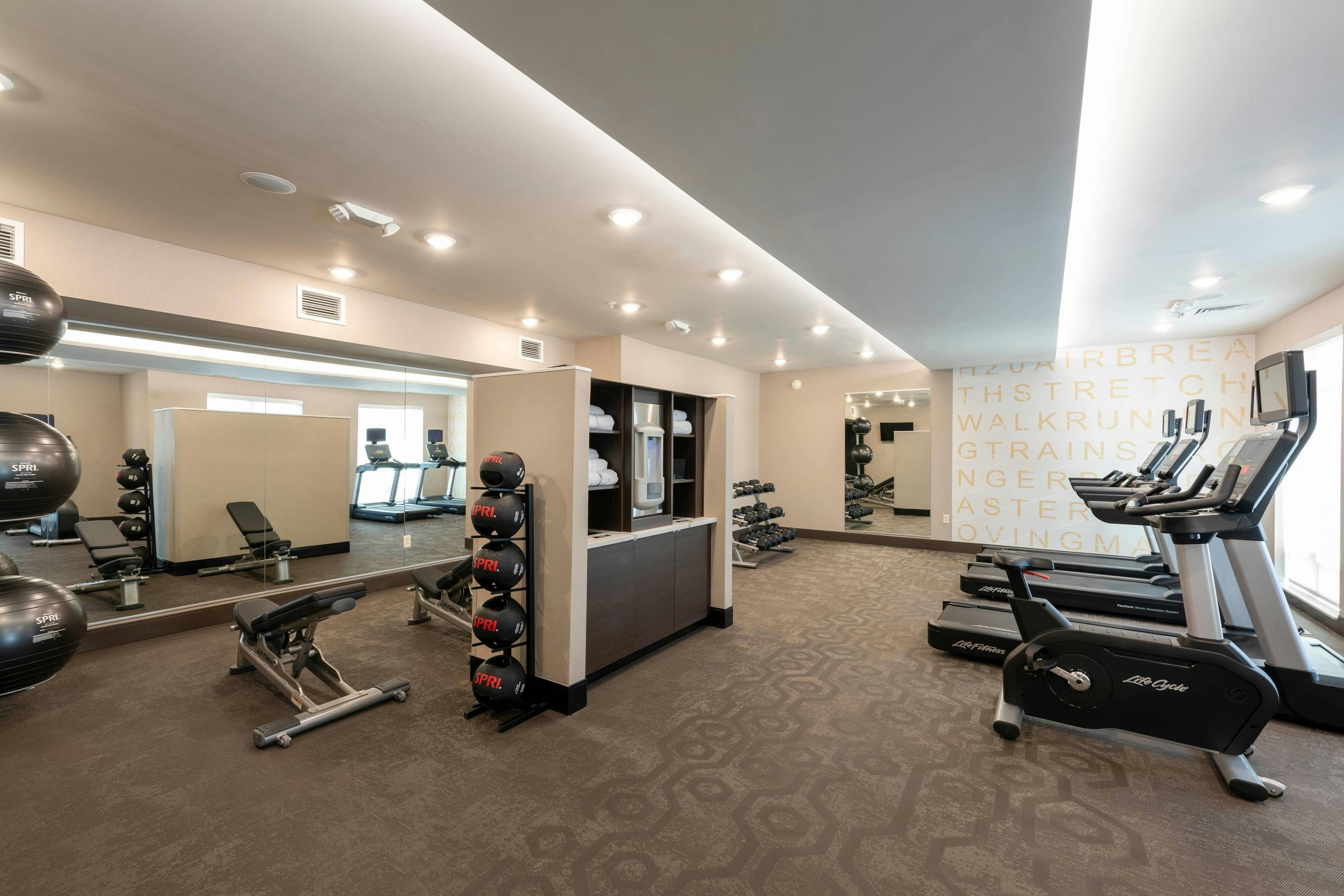 Residence Inn By Marriott Indianapolis South/Greenwood 6/17