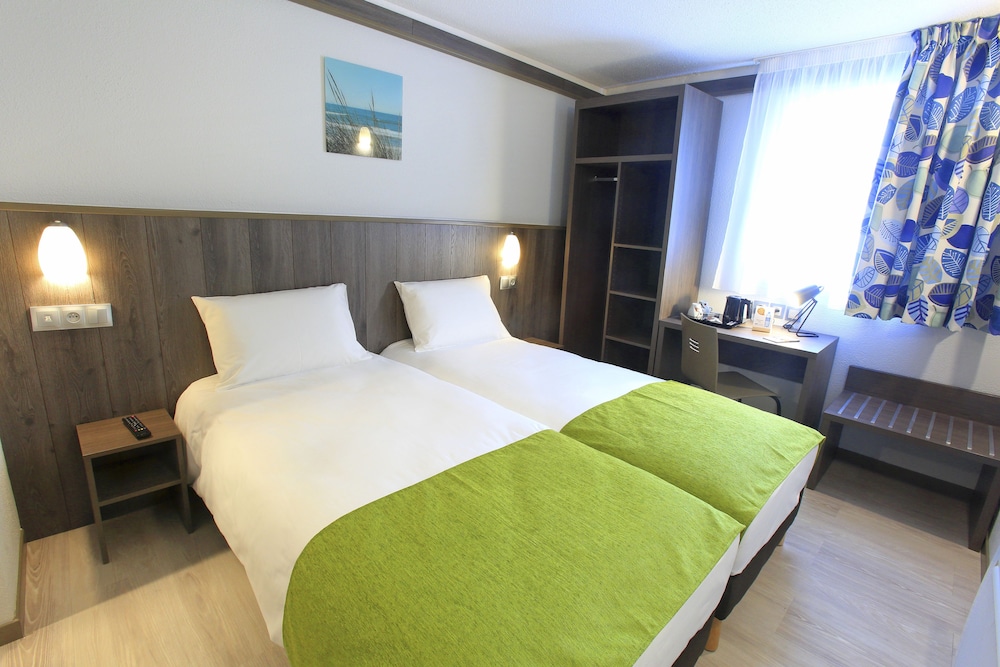 Brit Hotel Confort Calais 10/41