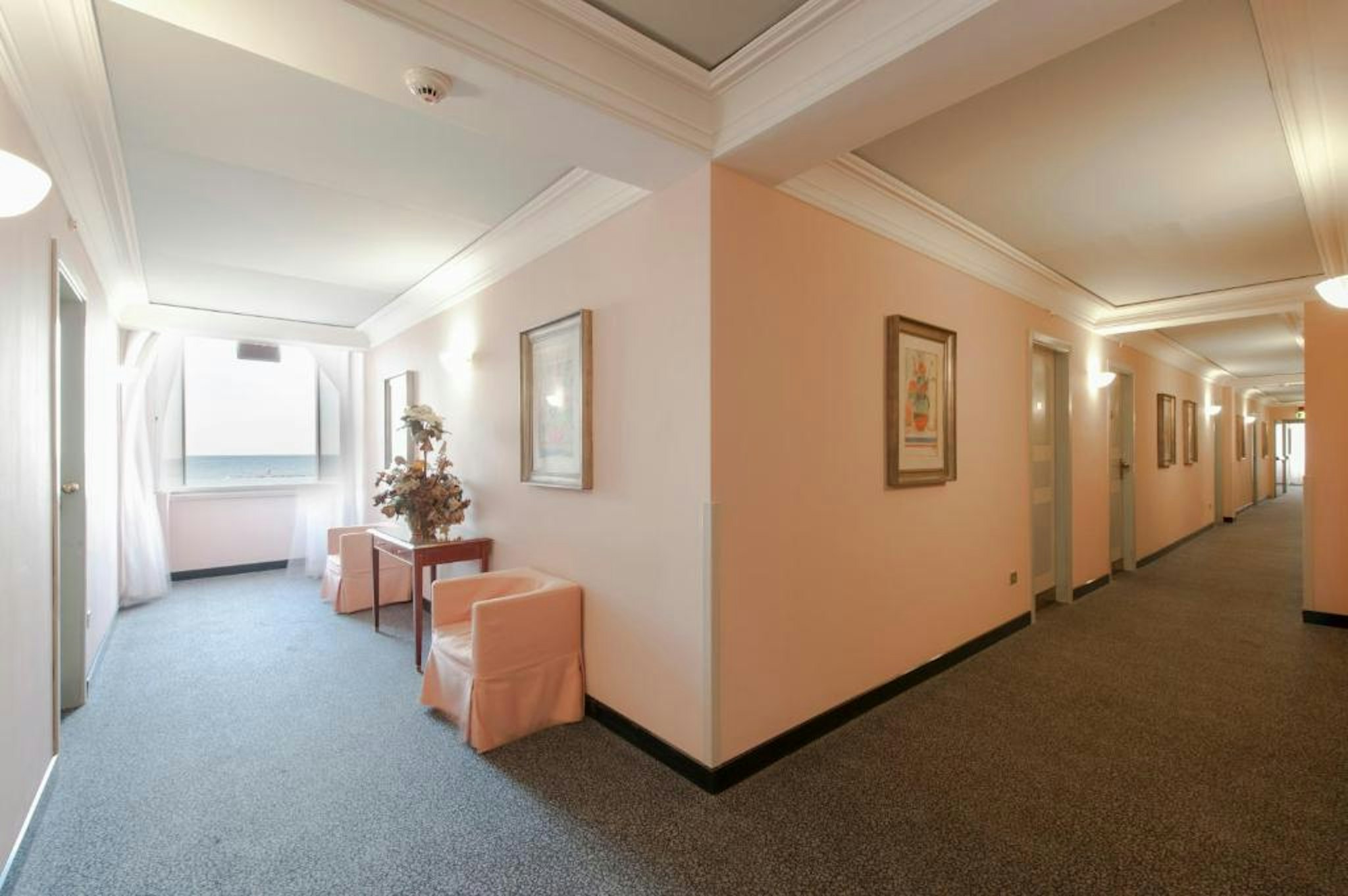 Esplanade Hotel 40/60