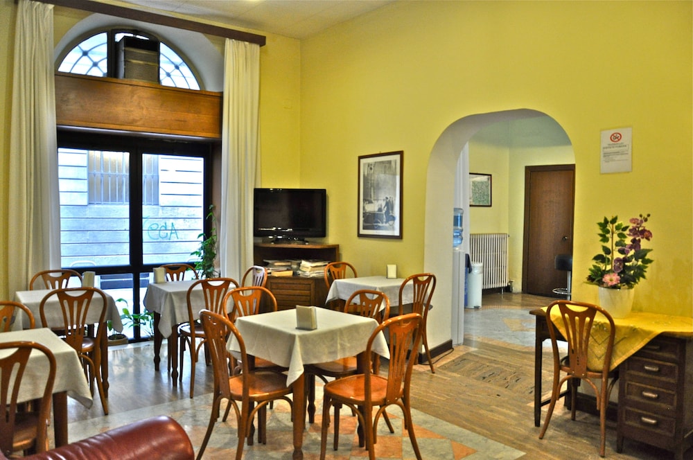 Hotel Vecchia Milano 52/57