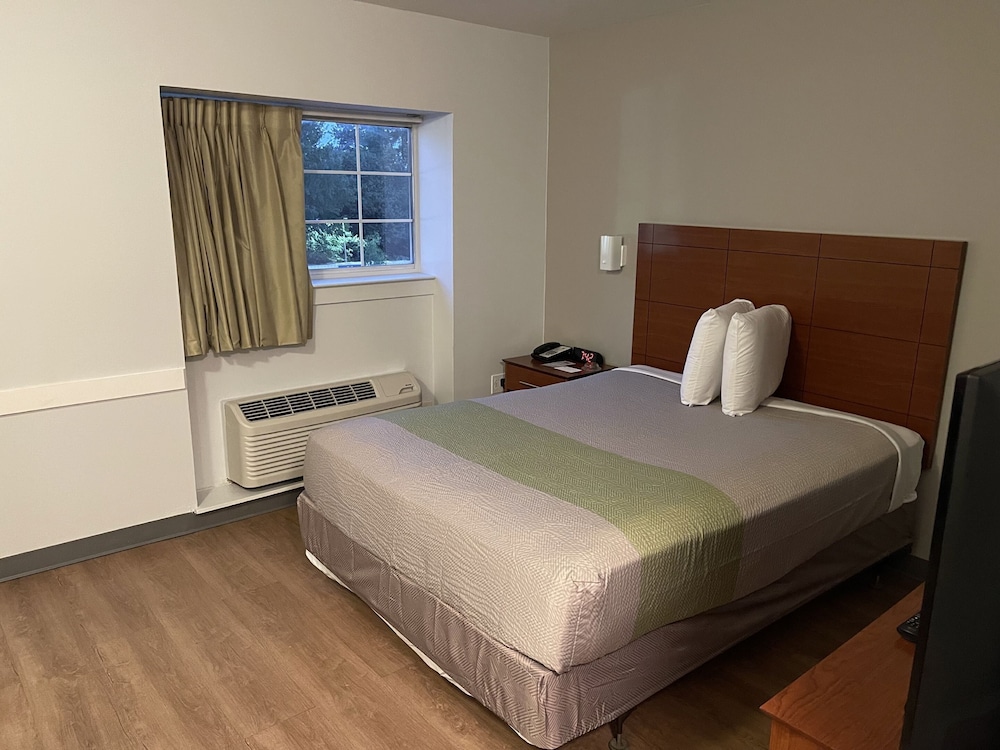 Motel6 Richmond, VA - I-64 West 33/58