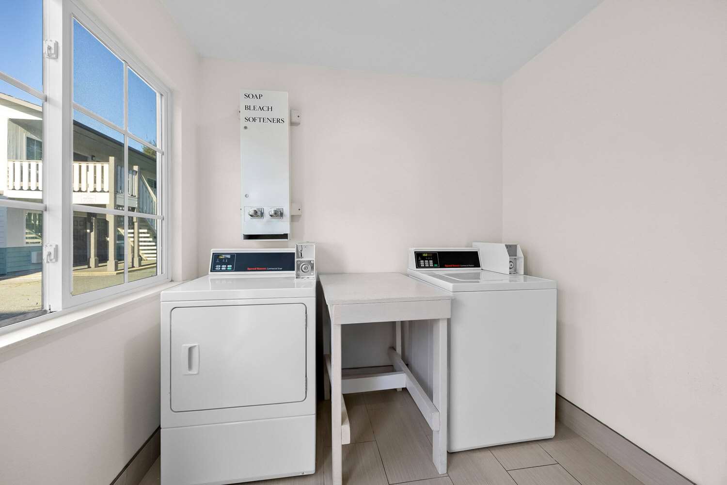 Super 8 by Wyndham Crescent City 15/15