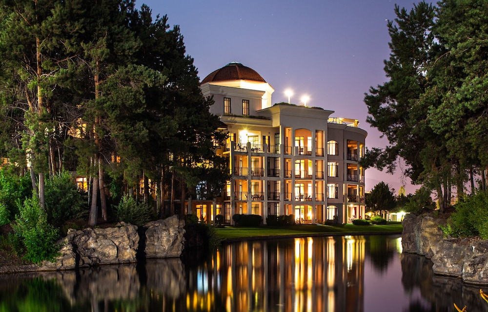 The Royal Kelowna 22/64