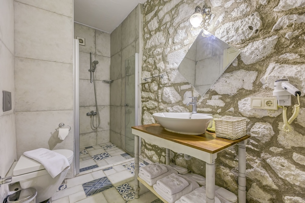 Alacati Eski Ev Hotel 36/38
