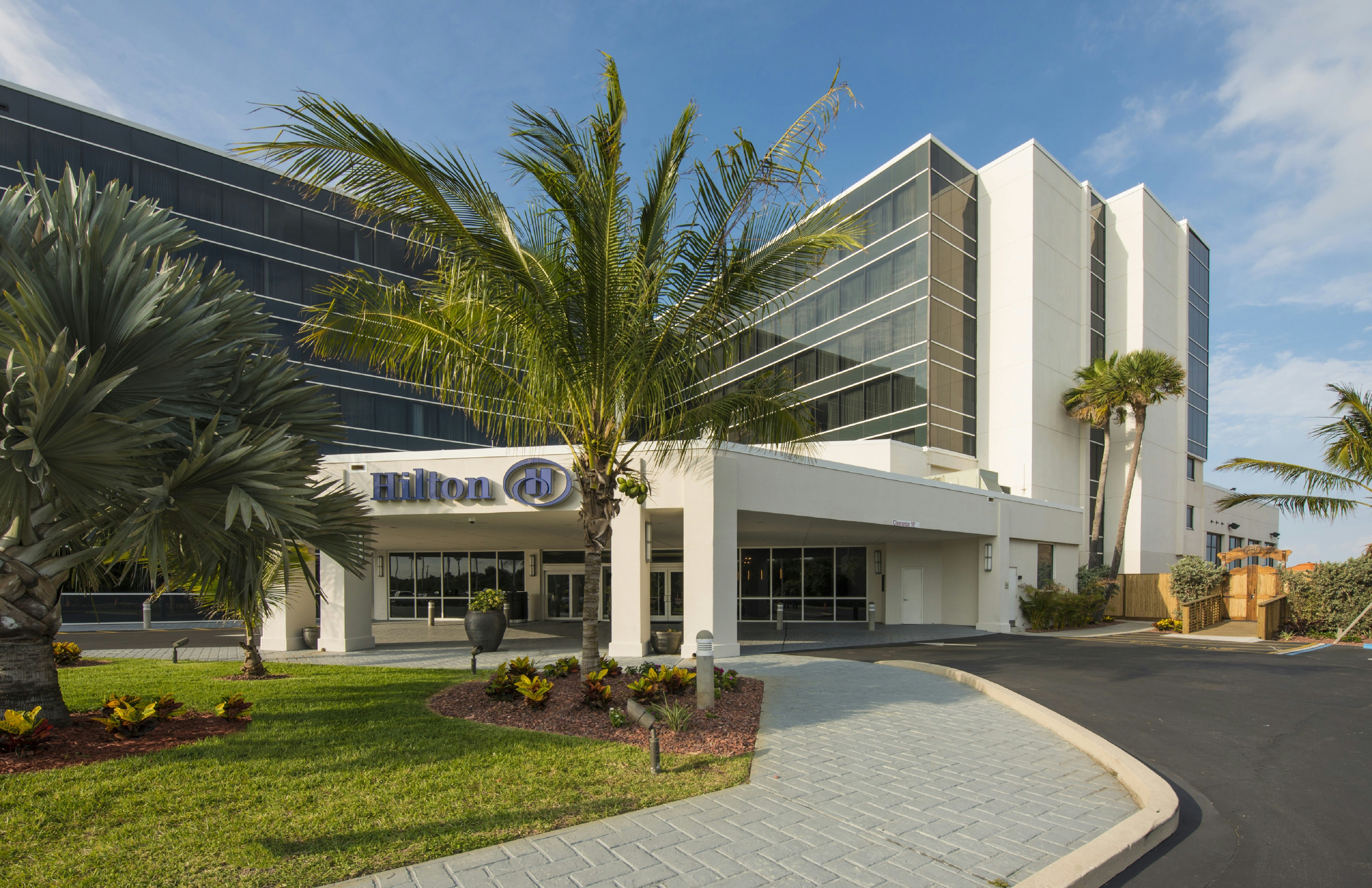 Hilton Cocoa Beach Oceanfront 47/49