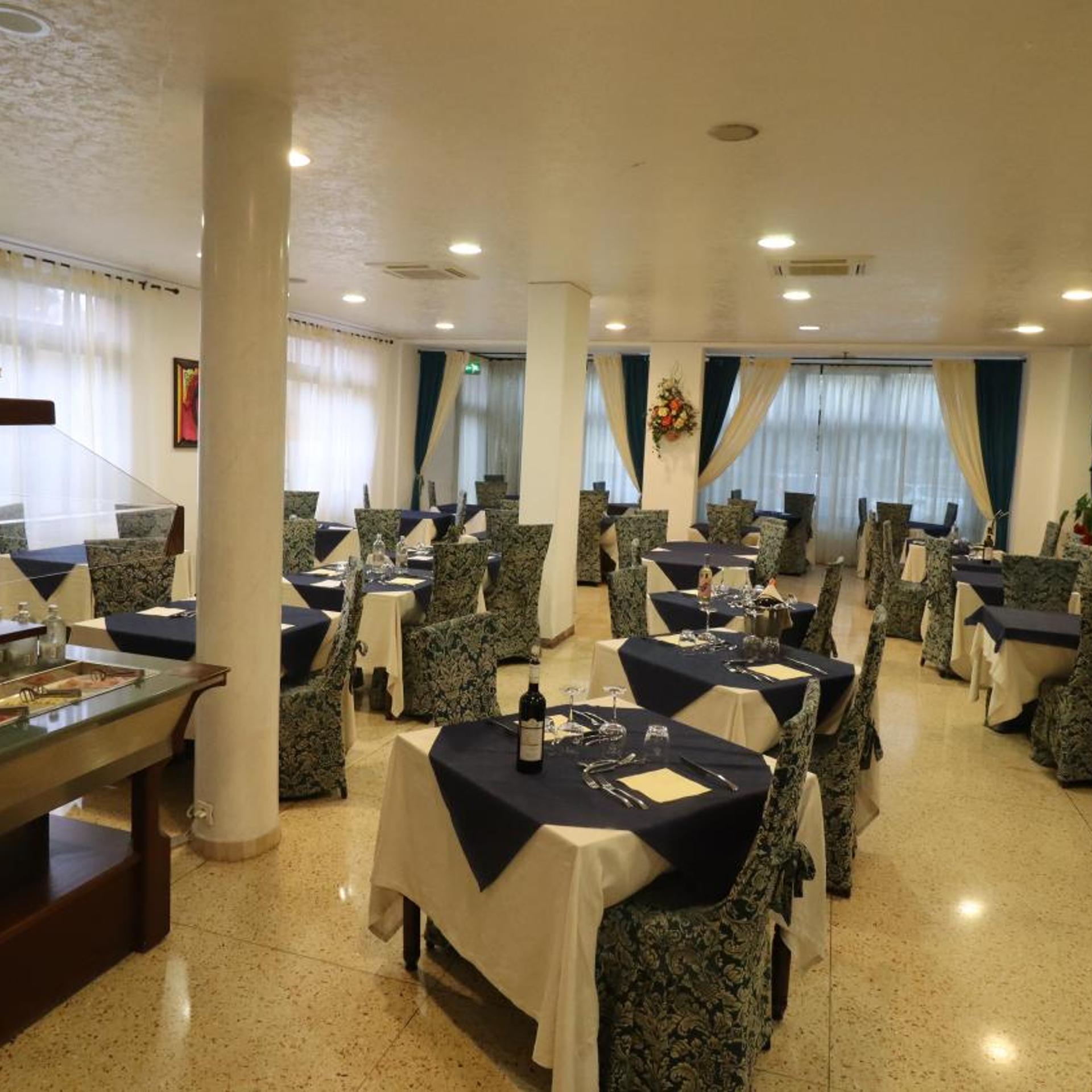 Hotel Villa Camilla 42/56