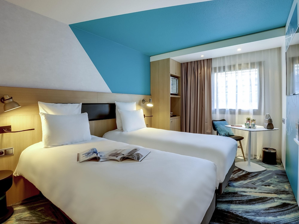 SUPERIOR, TWIN BEDS