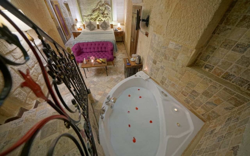 Arte Cave Hotel 47/50