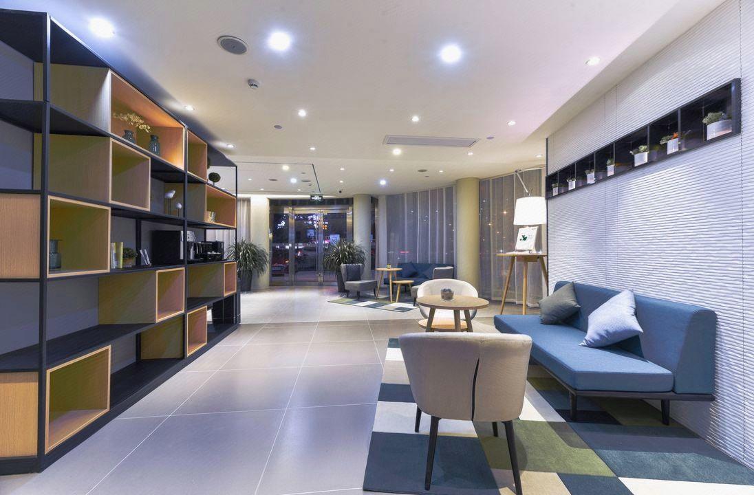 Homeinn Selected (Wuxi Anzhen East High-speed Railway Station) 19/36