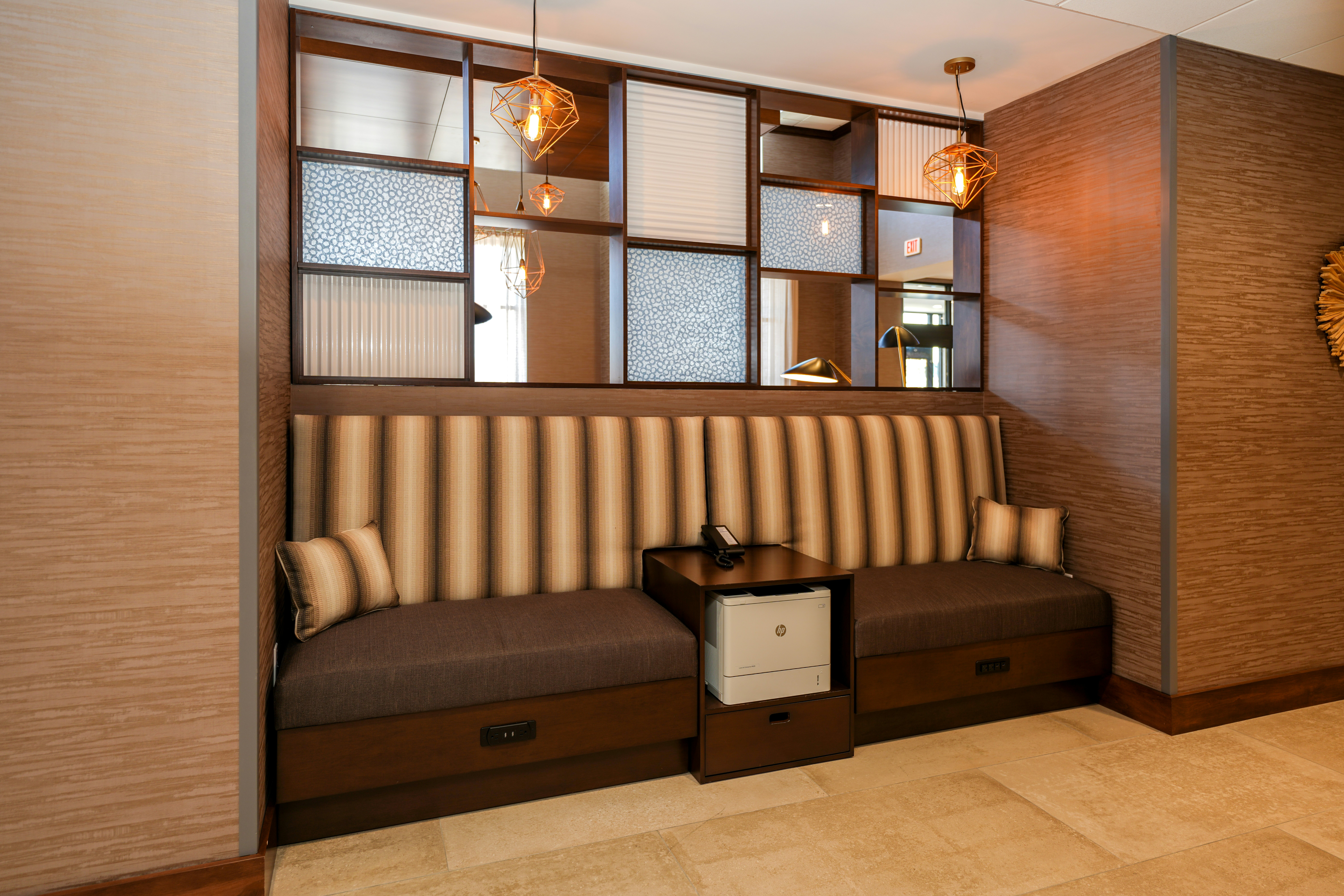Hampton Inn And Suites Aurora South 16/26