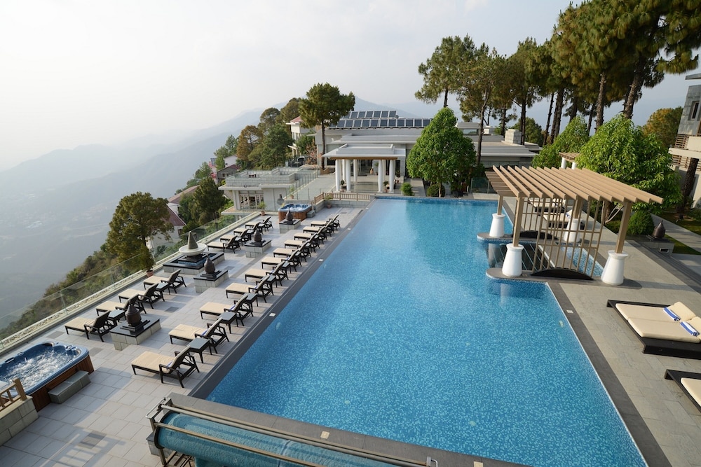 Moksha Himalaya Spa Resort 47/50