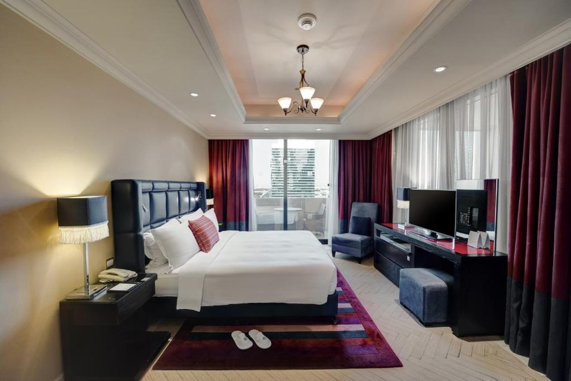 1 BEDROOM, DUPLEX, APARTMENT