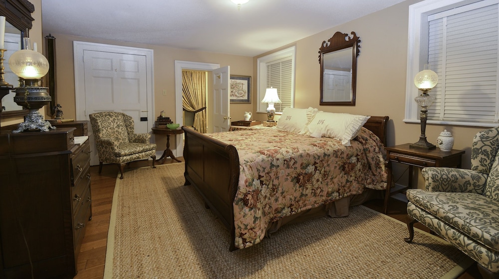 Choctaw Hall Bed and Breakfast 5/29