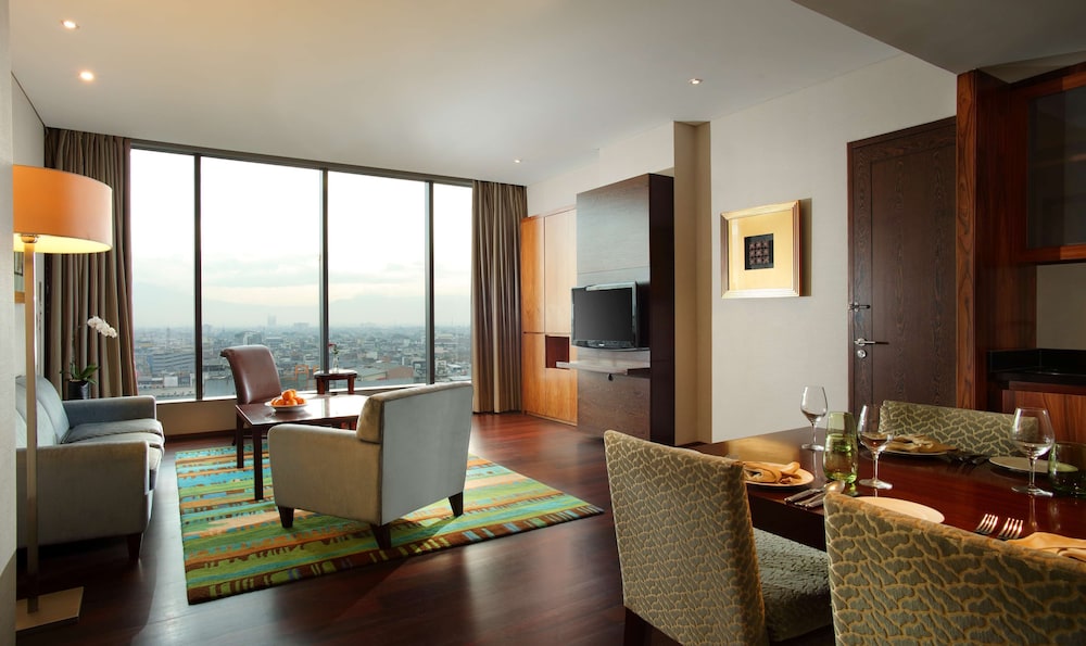 Hilton Bandung 43/54