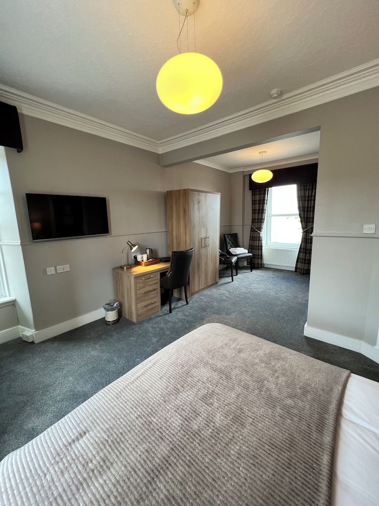 Cove Bay Hotel 41/60