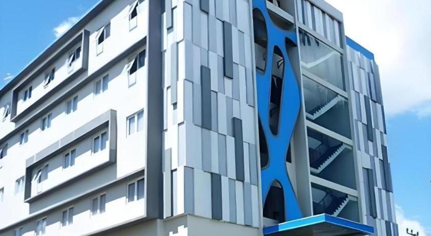 Zenith Hotel Kendari 34/43