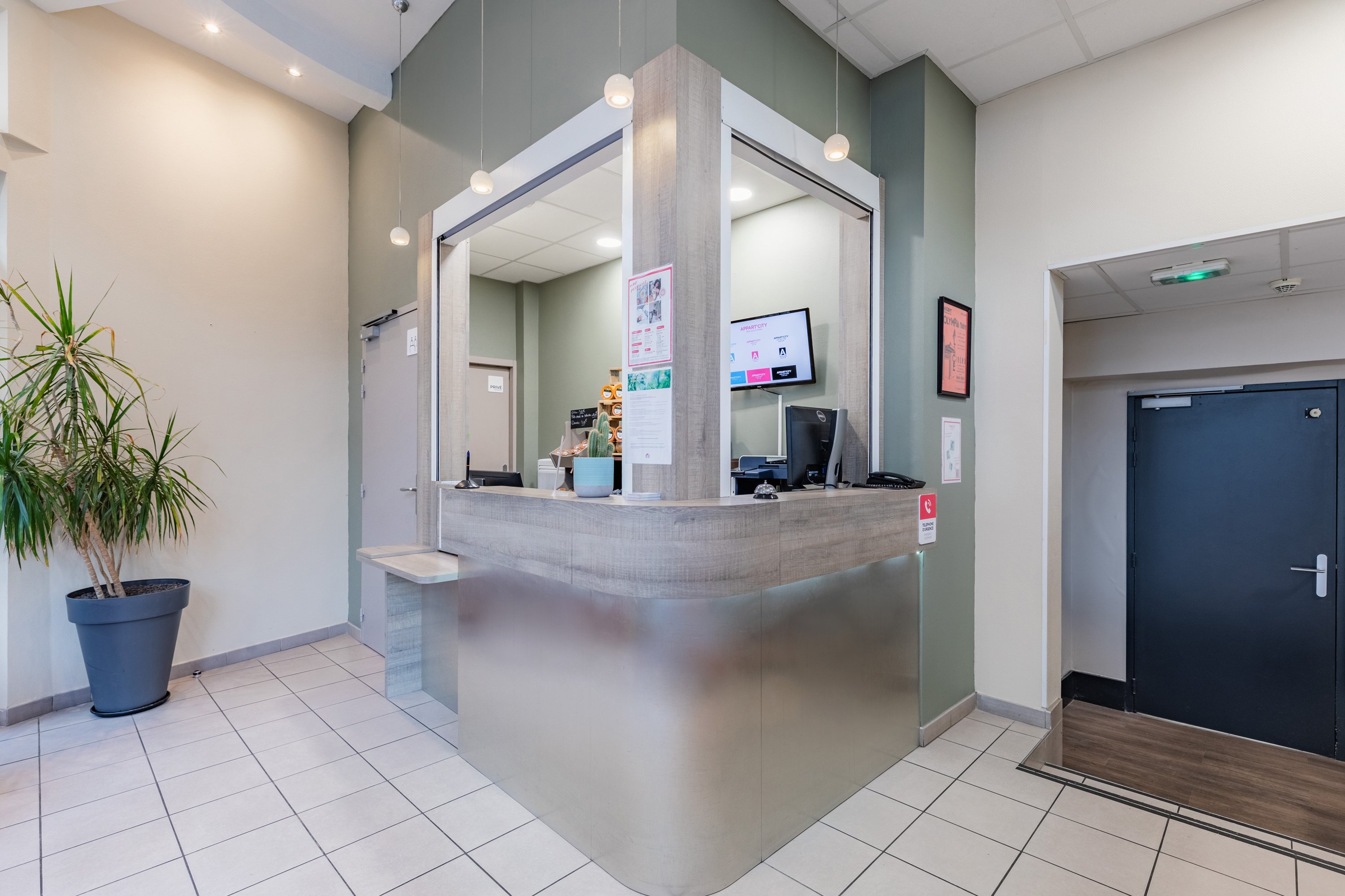 Lobby at Appart City Confort Niort Centre, NIORT