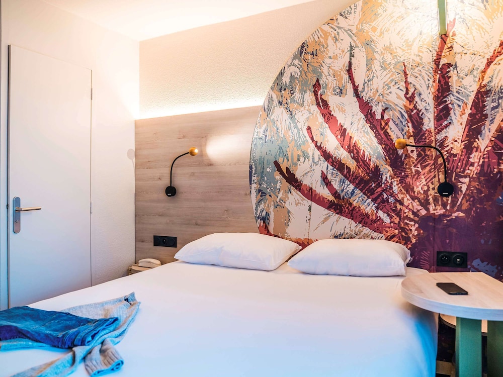IBIS STYLES ANTIBES 9/71