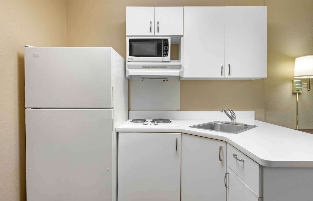 Extended Stay America Select Suites Gainesville I-75 32/33