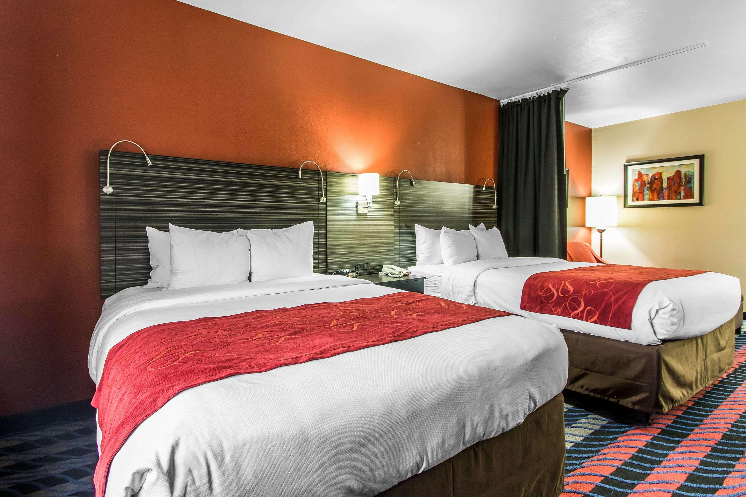 SUITE, 2 QUEEN BEDS