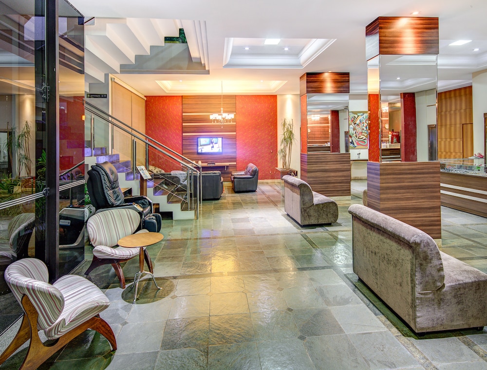 Foz Presidente Comfort Hotel 45/61
