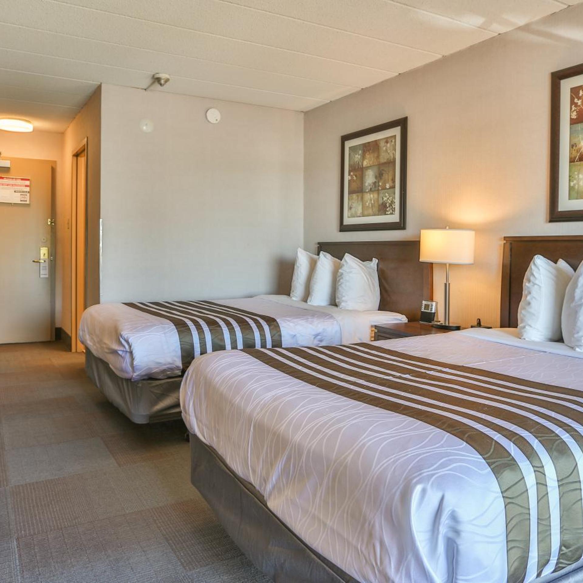 غرفة بسرير مزدوج لذوي الإعاقة، Best Western Brantford Hotel Conference Centre 3/10