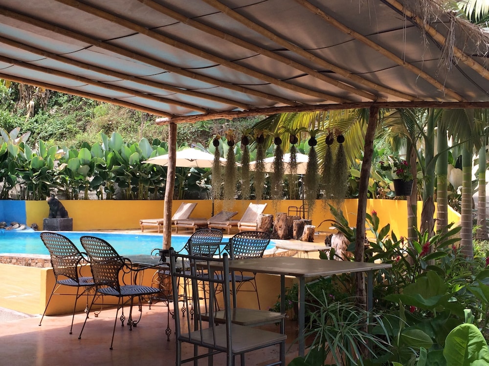Chang Pai Hill - Adults Only 36/50