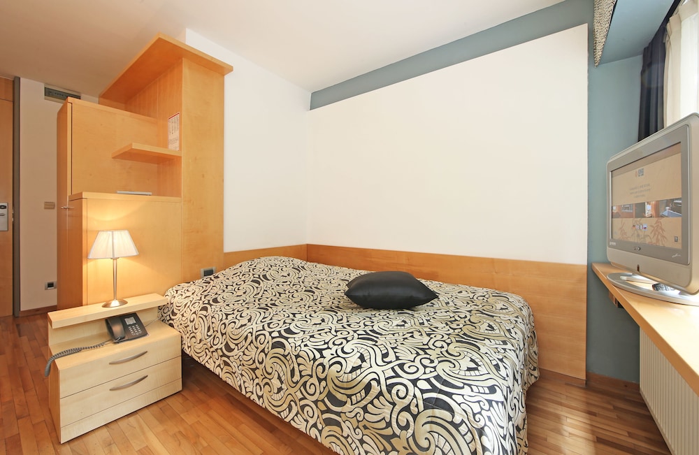 Hotel Kongo (17Km From Ljubljana) 4/35
