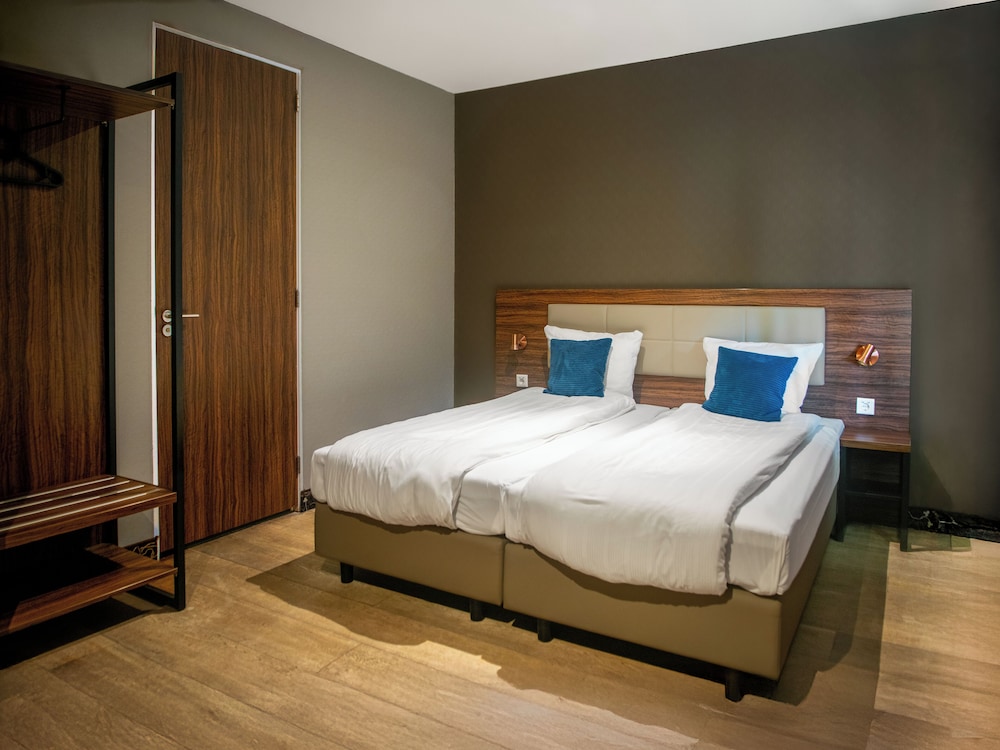 The Lake Hotel Amsterdam Airport 7/34