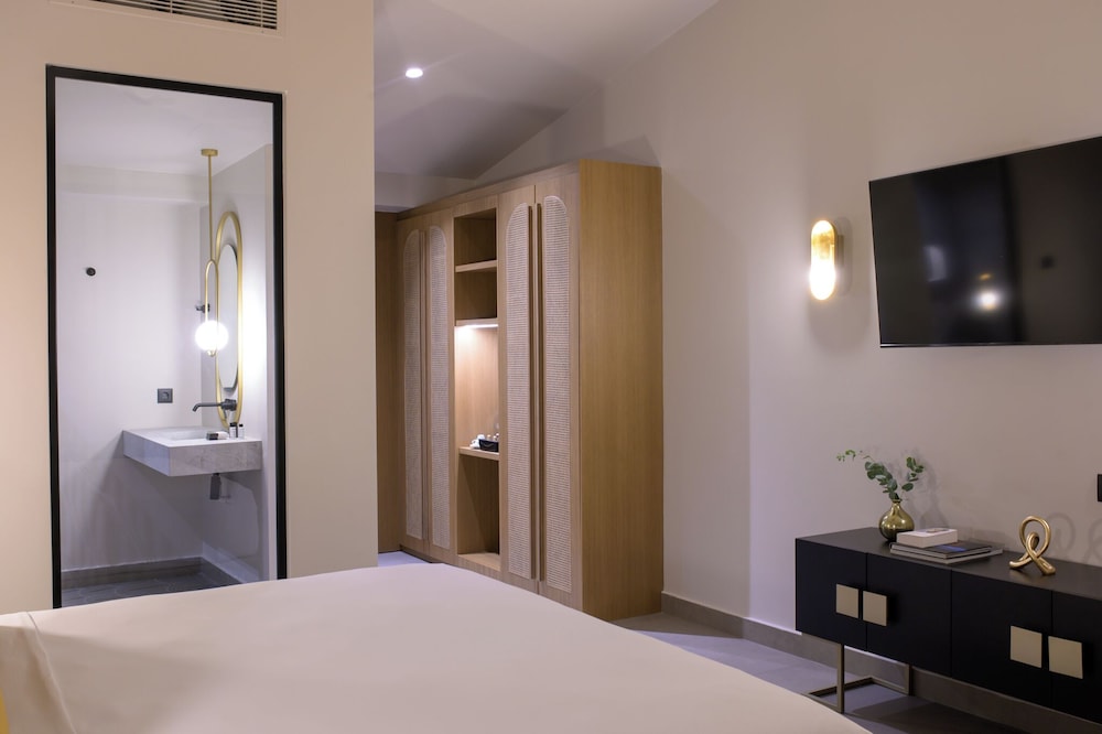 Castelo Boutique Suites by the sea 36/76