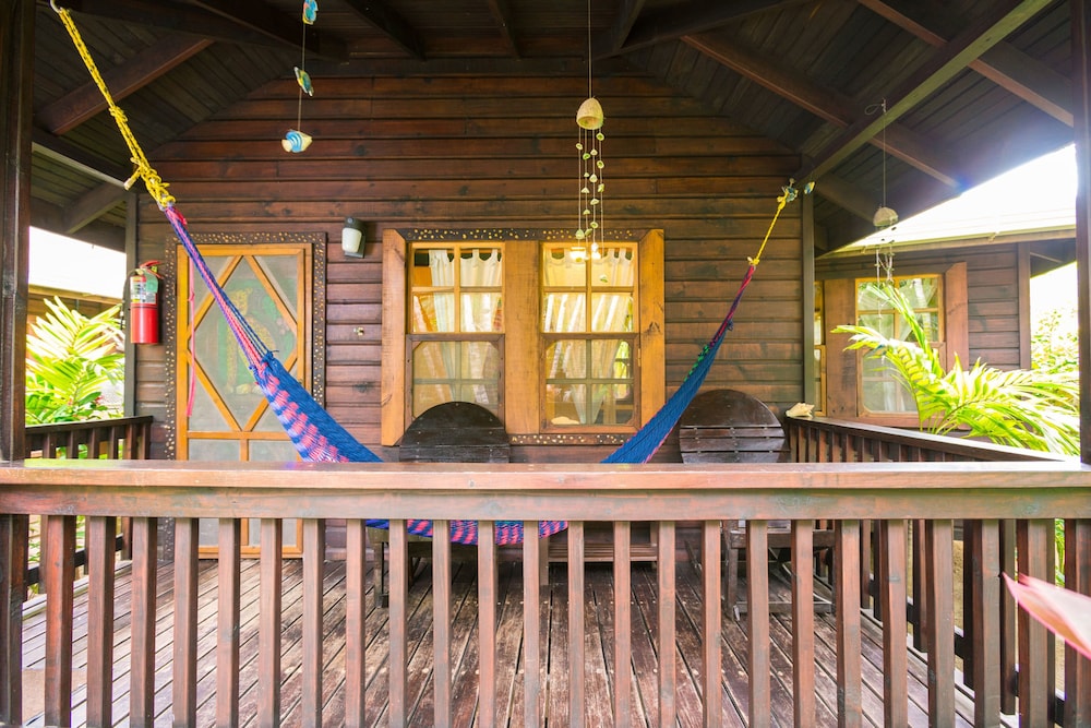 Bananarama Dive and Beach Resort 42/47