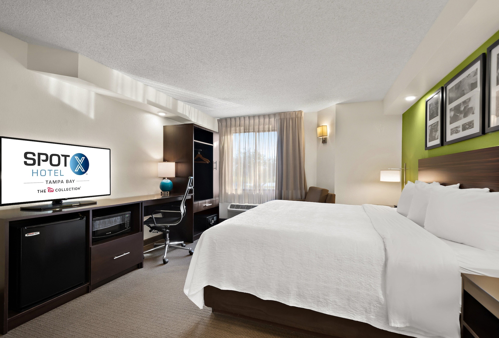 Non-Smoking Business 1 King Bed(s)