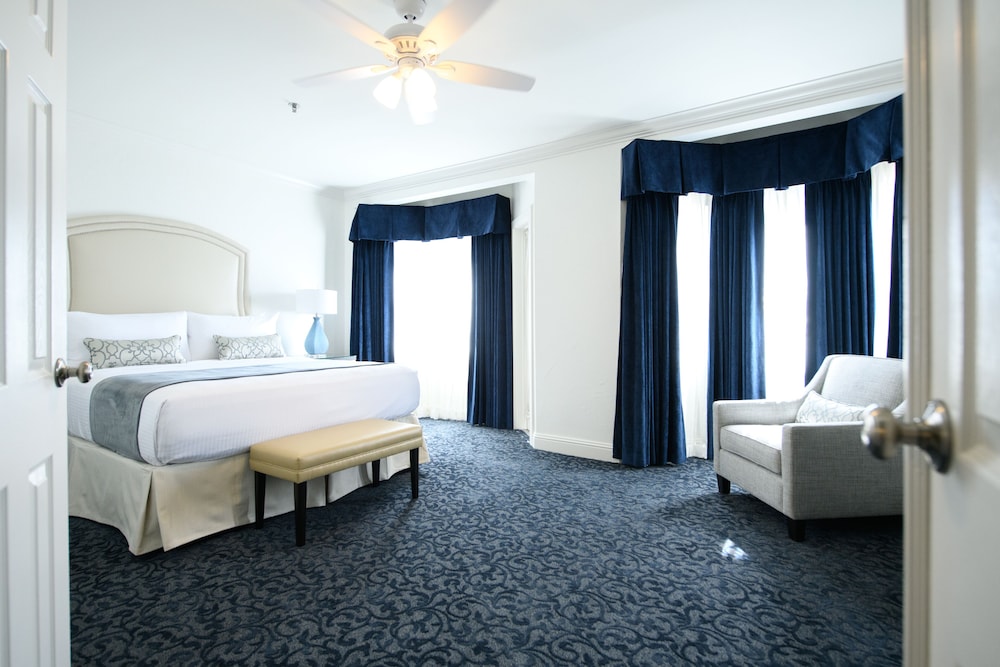 The Horton Grand Hotel 23/77