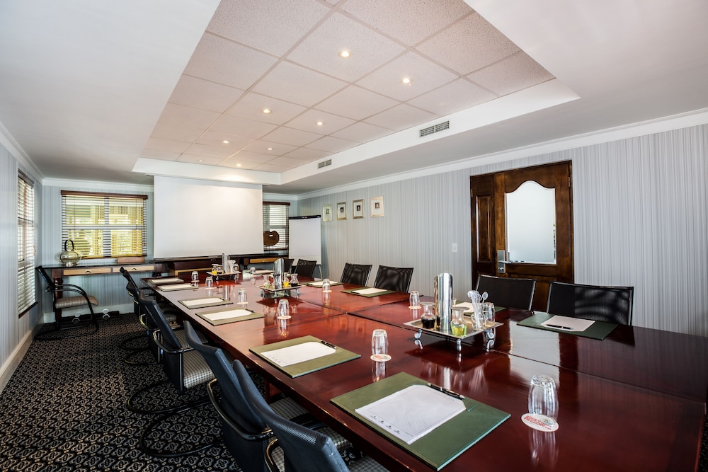 City Lodge Grandwest 42/46
